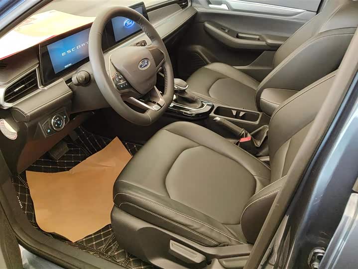 Фото 9 - Ford Escort