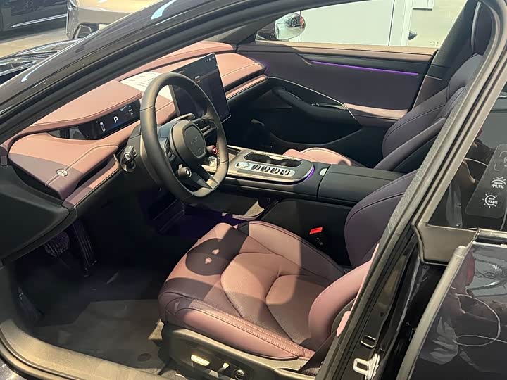 Фото 7 - Xiaomi SU7