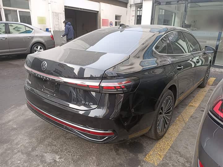 Фото 7 - Volkswagen Passat