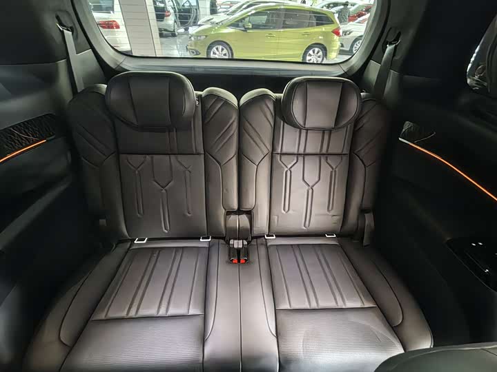 Фото 7 - Zeekr 009