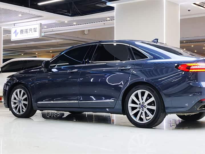 Фото 9 - Ford Taurus