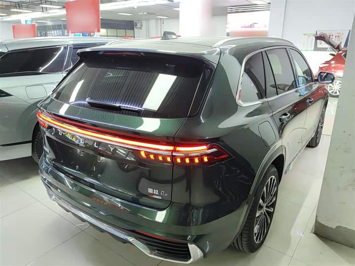 Фото 7 - Geely Monjaro