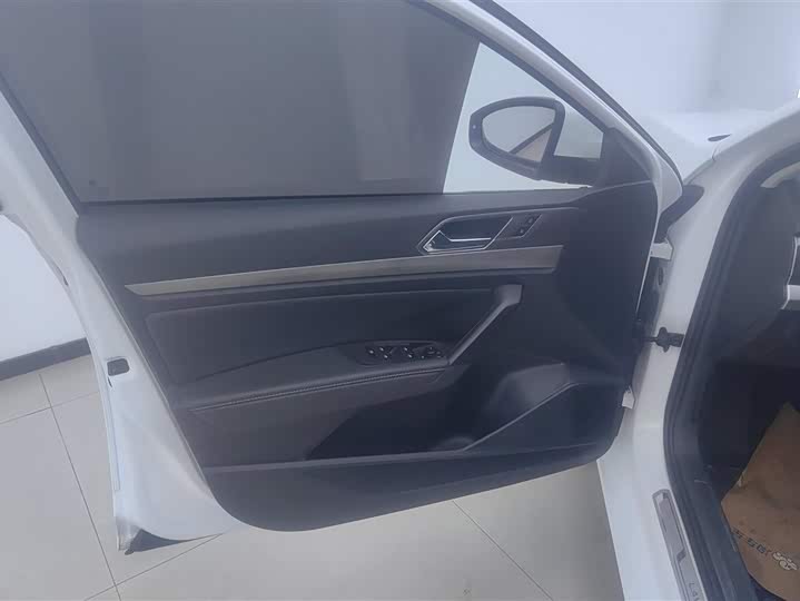 Фото 7 - Volkswagen Lavida