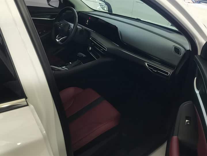 Фото 8 - Changan Eado Plus