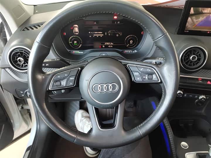 Фото 3 - Audi Q2L e-tron