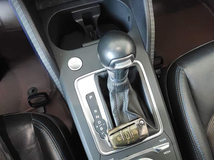 Фото 6 - Audi Q2L e-tron