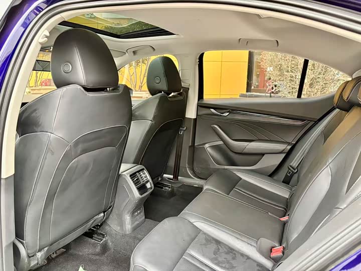 Фото 8 - Skoda Octavia Pro