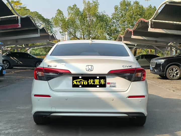 Фото 4 - Honda Civic