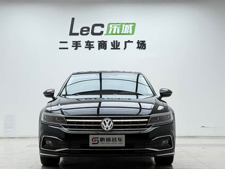 Фото 1 - Volkswagen Phideon