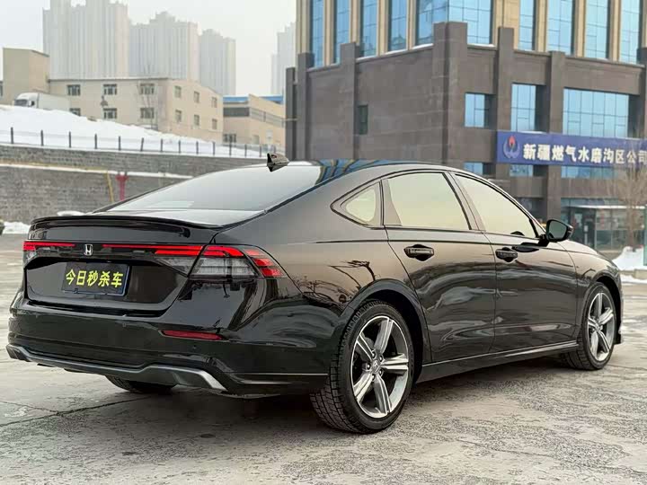 Фото 7 - Honda Accord