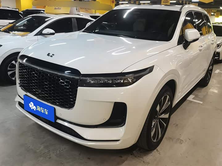 Фото 1 - LiXiang One