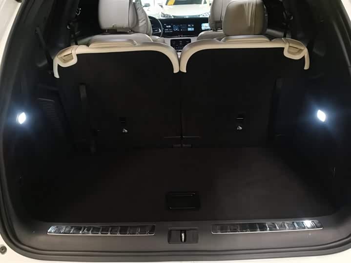 Фото 4 - LiXiang One