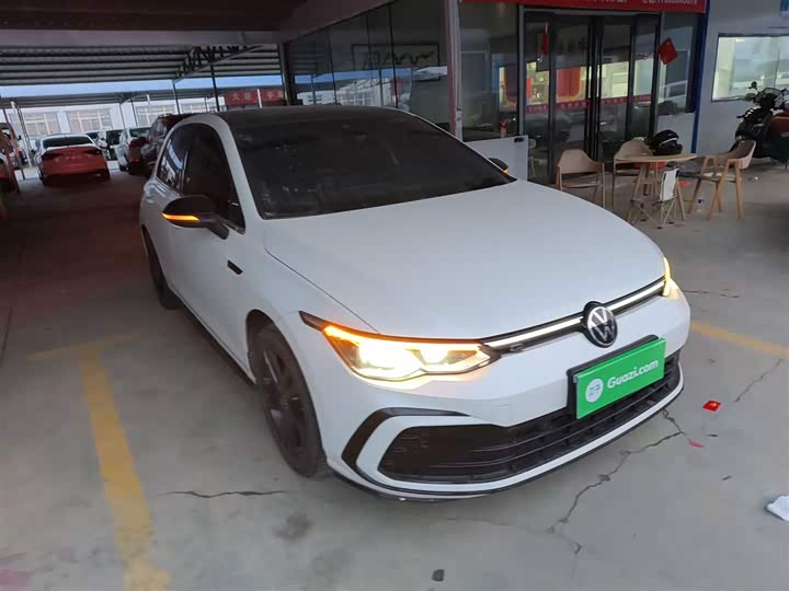 Фото 4 - Volkswagen Golf