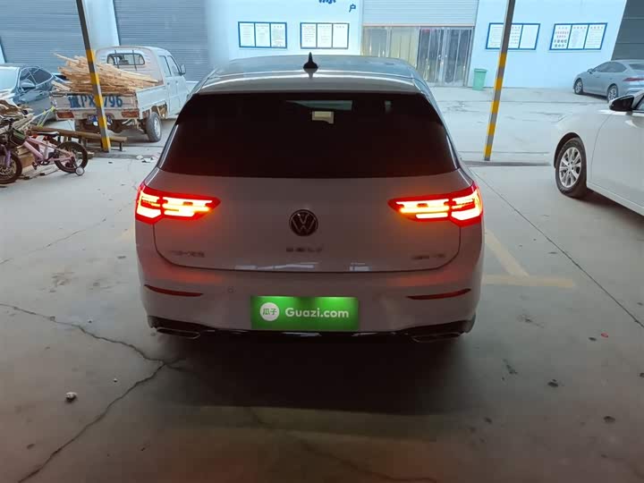 Фото 6 - Volkswagen Golf