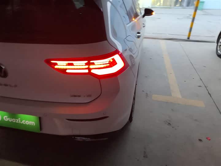 Фото 8 - Volkswagen Golf