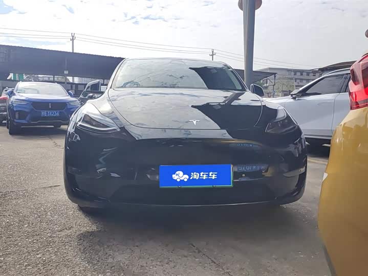 Фото 2 - Tesla Model Y