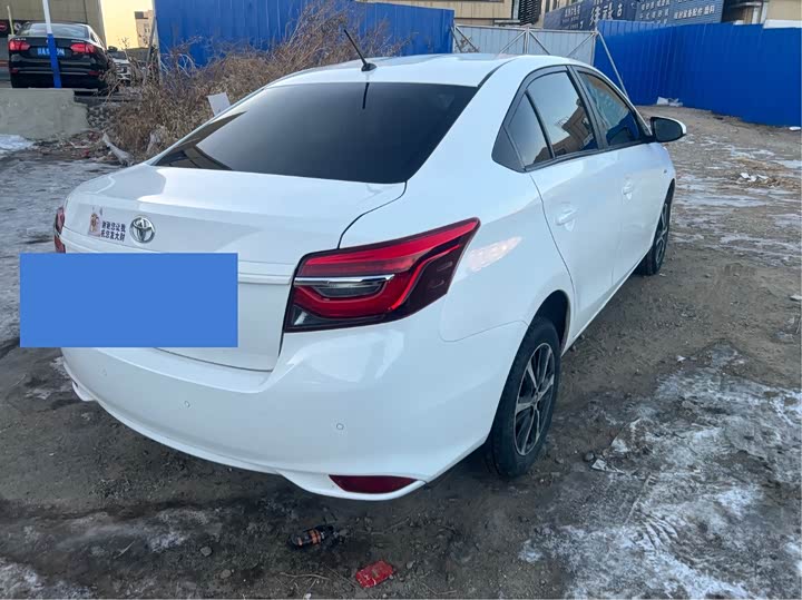 Фото 7 - Toyota Vios