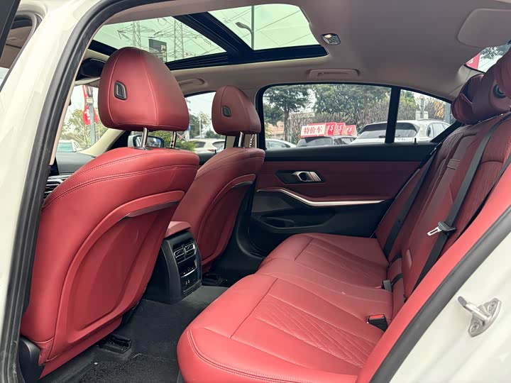 Фото 8 - BMW 3 Series