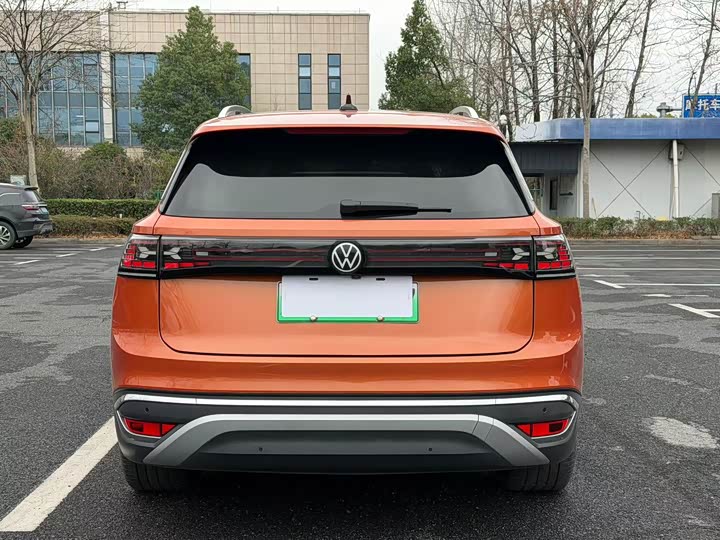 Фото 8 - Volkswagen ID.6 Crozz