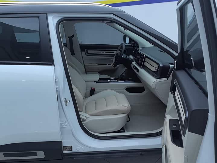 Фото 8 - Geely Icon