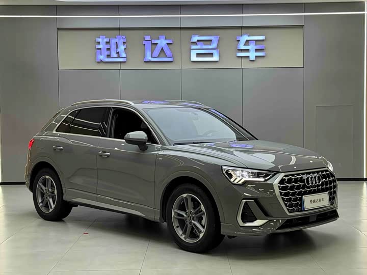 Фото 3 - Audi Q3