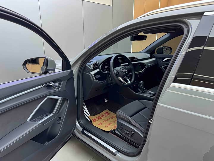 Фото 7 - Audi Q3