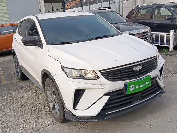 Фото 4 - Geely Coolray