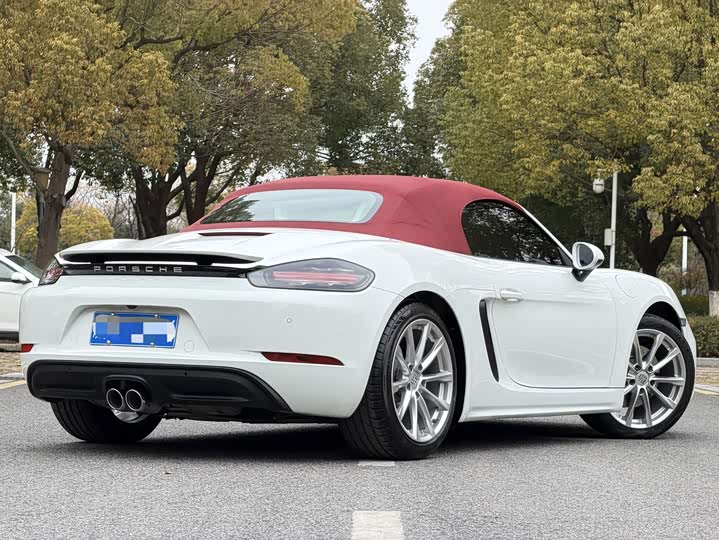 Фото 4 - Porsche 718