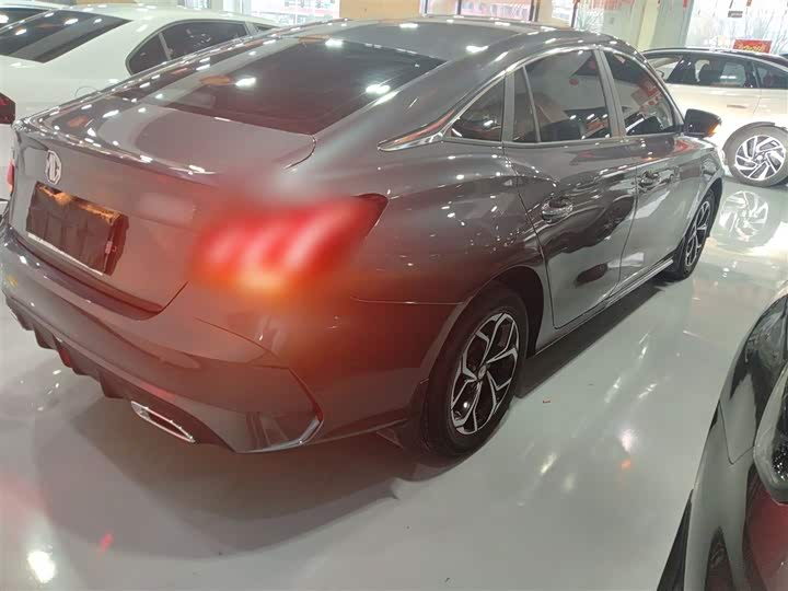 Фото 7 - MG Motor 5