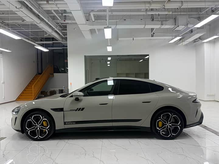 Фото 3 - Xiaomi SU7