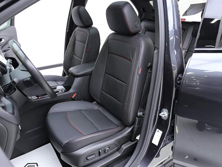 Фото 7 - Chevrolet Equinox