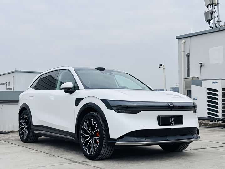 Фото 3 - Zeekr 7X