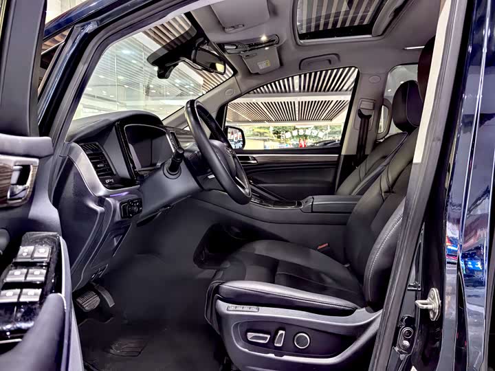 Фото 4 - GAC Trumpchi M8