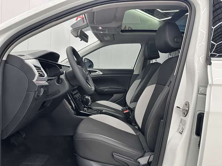 Фото 4 - Volkswagen Tacqua