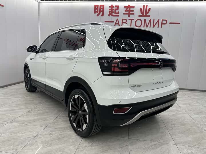 Фото 8 - Volkswagen Tacqua