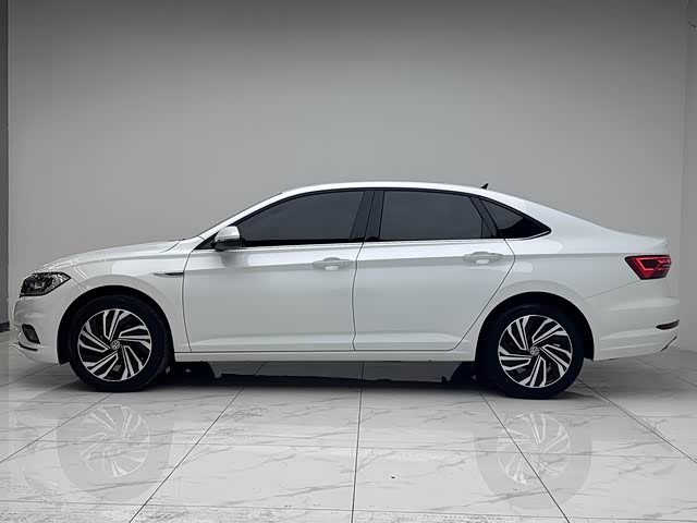 Фото 2 - Volkswagen Sagitar L