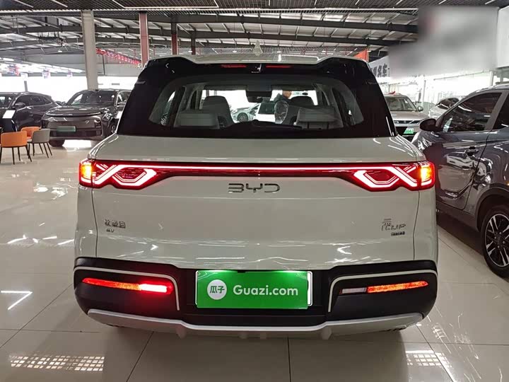 Фото 6 - BYD Yuan Up