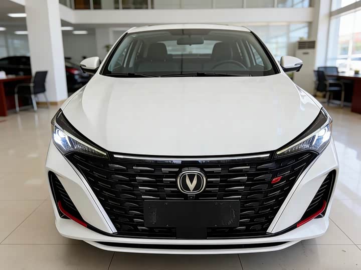 Фото 1 - Changan Eado Plus