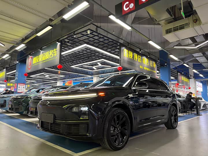 Фото 1 - LiXiang L7