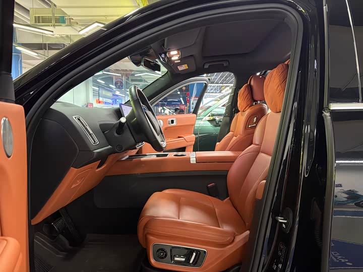 Фото 8 - LiXiang L7