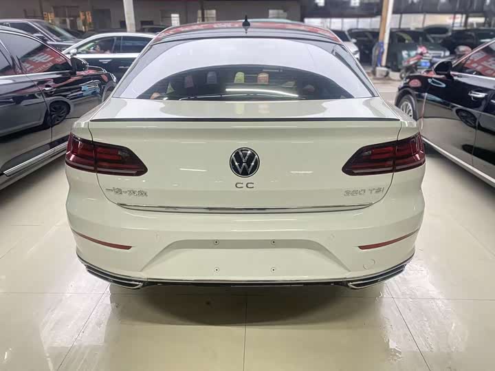 Фото 7 - Volkswagen CC