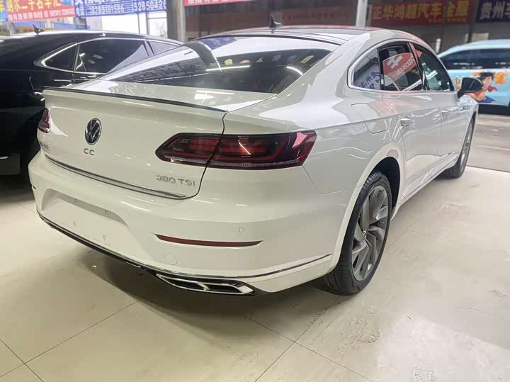 Фото 8 - Volkswagen CC