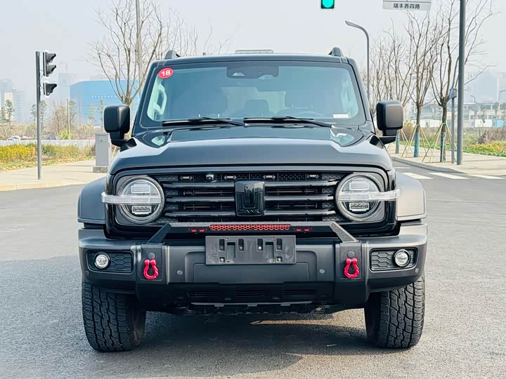 Фото 2 - Tank 300