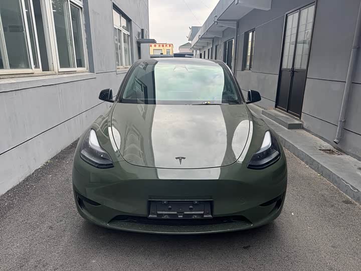 Фото 2 - Tesla Model Y
