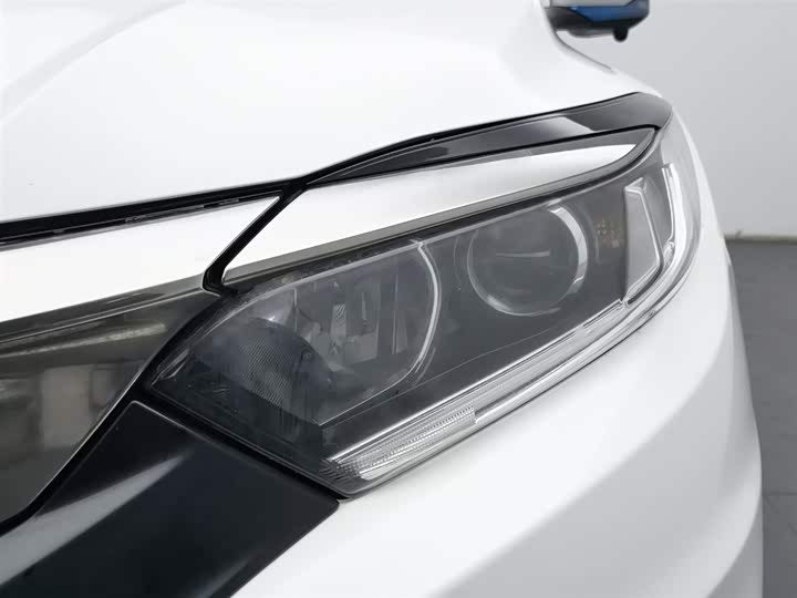 Фото 7 - Honda Vezel