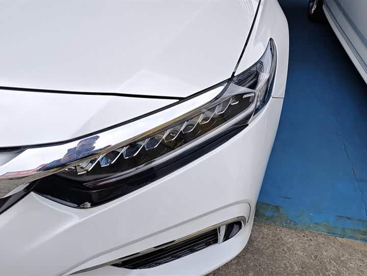 Фото 5 - Honda Inspire