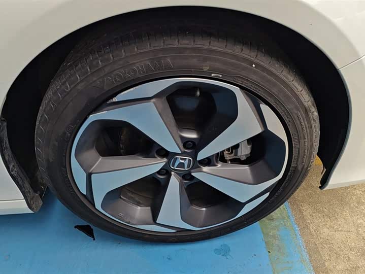 Фото 6 - Honda Inspire