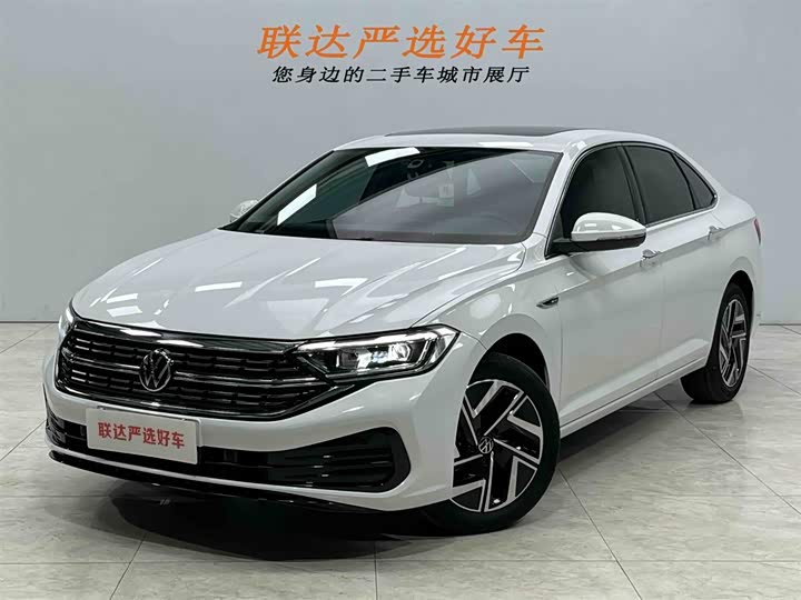 Фото 1 - Volkswagen Sagitar L