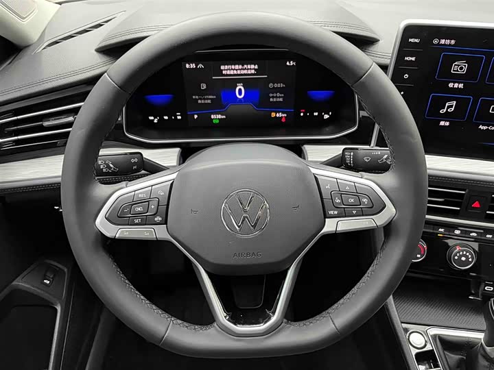Фото 3 - Volkswagen Sagitar L