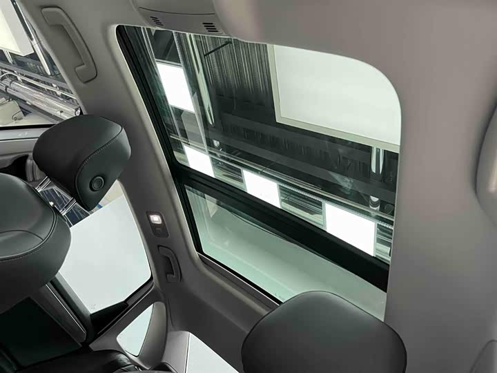 Фото 9 - Volkswagen Sagitar L